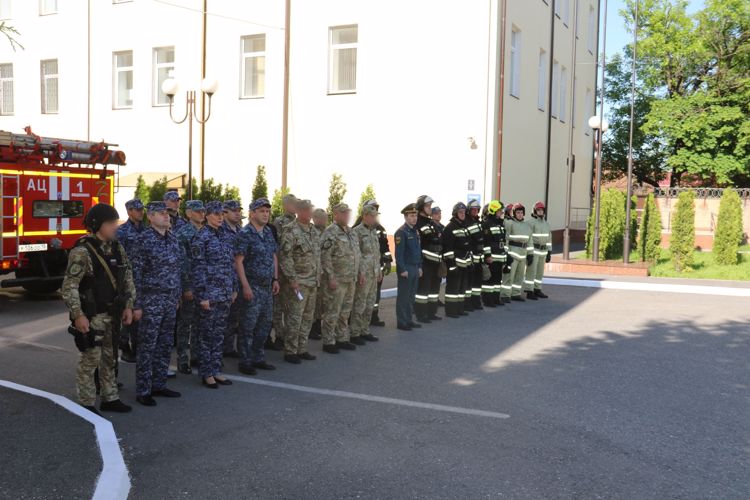  В Северо-Осетинском ОМОНе провели пожарно-тактические занятия