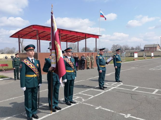 ВОИНСКИМ ЧАСТЯМ ВЛАДИКАВКАЗСКОГО СОЕДИНЕНИЯ РОСГВАРДИИ ВРУЧЕНЫ БОЕВЫЕ ЗНАМЕНА