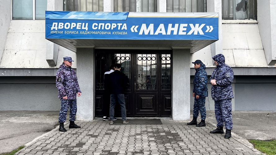 ВО ВЛАДИКАВКАЗЕ РОСГВАРДИЯ ОБЕСПЕЧИЛА ПРАВОПОРЯДОК ПРИ ПРОВЕДЕНИИ РЕСПУБЛИКАНСКОГО ЧЕМПИОНАТА ПО ВОЛЬНОЙ БОРЬБЕ