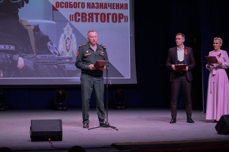 НАЧАЛЬНИК УПРАВЛЕНИЯ РОСГВАРДИИ ПО РСО-АЛАНИЯ ПРИНЯЛ УЧАСТИЕ В МЕРОПРИЯТИИ ПО СЛУЧАЮ 30-ЛЕТИЯ ОБРАЗОВАНИЯ ОМОН "СВЯТОГОР"