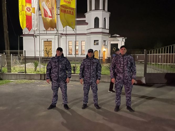 РОСГВАРДЕЙЦЫ СЕВЕРНОЙ ОСЕТИИ ОБЕСПЕЧИЛИ ПРАВОПОРЯДОК В ПРАЗДНИК ПАСХИ ХРИСТОВОЙ