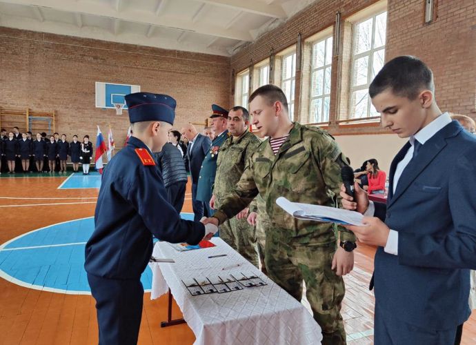 В АЛАГИРЕ РОСГВАРДЕЙЦЫ ПРИНЯЛИ УЧАСТИЕ В ПАТРИОТИЧЕСКОМ МЕРОПРИЯТИИ