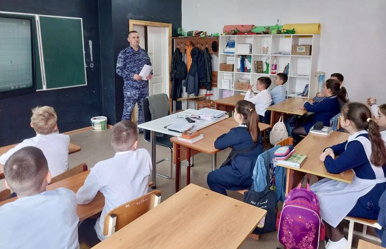 В МОЗДОКЕ И АРДОНЕ РОСГВАРДЕЙЦЫ ПРИСОЕДИНИЛИСЬ КО ВСЕРОССИЙСКОЙ АКЦИИ «ЭСТАФЕТА ПОДВИГА»