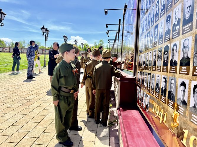 РОСГВАРДЕЙЦЫ ОРГАНИЗОВАЛИ ТЕМАТИЧЕСКУЮ ЭКСКУРСИЮ ДЛЯ ШКОЛЬНИКОВ СЕВЕРНОЙ ОСЕТИИ