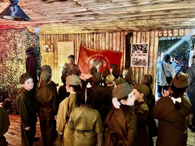 РОСГВАРДЕЙЦЫ ОРГАНИЗОВАЛИ ТЕМАТИЧЕСКУЮ ЭКСКУРСИЮ ДЛЯ ШКОЛЬНИКОВ СЕВЕРНОЙ ОСЕТИИ