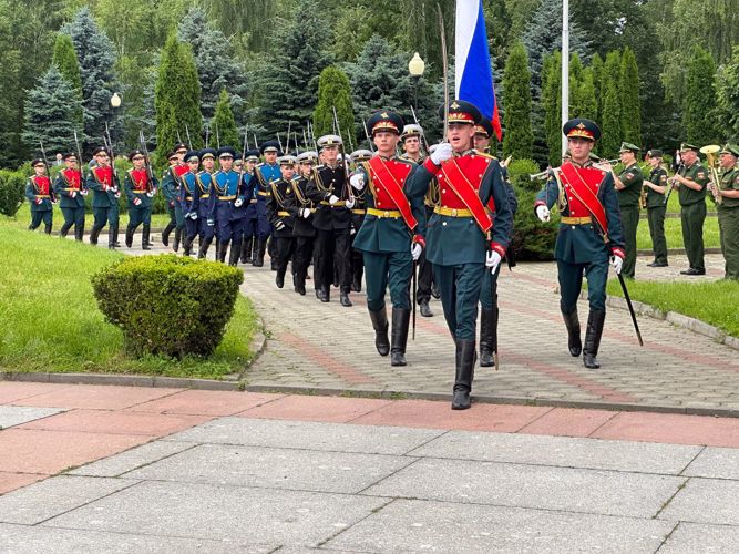 ВО ВЛАДИКАВКАЗЕ РОСГВАРДЕЙЦЫ ПРИНЯЛИ УЧАСТИЕ В МЕРОПРИЯТИЯХ, ПРИУРОЧЕННЫХ КО ДНЮ ПАМЯТИ И СКОРБИ