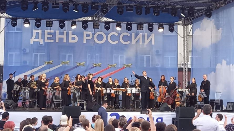 РОСГВАРДЕЙЦЫ СЕВЕРНОЙ ОСЕТИИ ОБЕСПЕЧИЛИ ПРАВОПОРЯДОК В ДЕНЬ РОССИИ