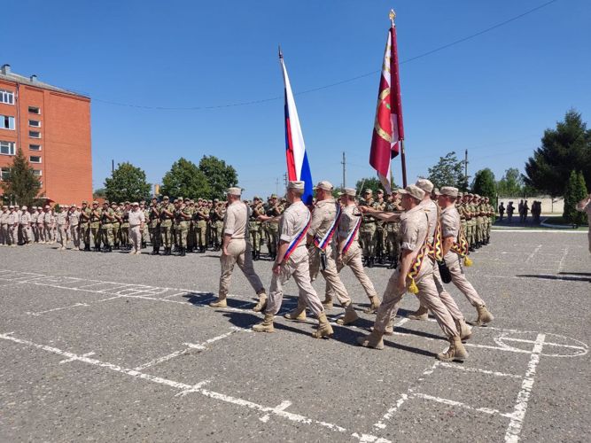 НОВОБРАНЦЫ ВЛАДИКАВКАЗСКОГО СОЕДИНЕНИЯ РОСГВАРДИИ ПРИНЯЛИ ПРИСЯГУ