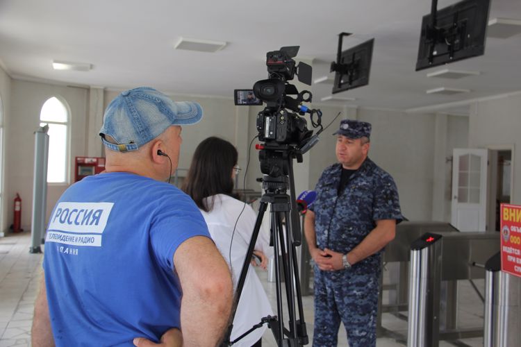 В СЕВЕРНОЙ ОСЕТИИ РОСГВАРДЕЙЦЫ ПРОВЕРИЛИ ГОТОВНОСТЬ ОБРАЗОВАТЕЛЬНЫХ УЧРЕЖДЕНИЙ К НОВОМУ УЧЕБНОМУ ГОДУ