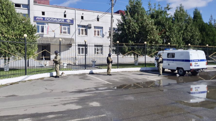 РОСГВАРДЕЙЦЫ ОБЕСПЕЧИЛИ ПРАВОПОРЯДОК В ДНИ МУНИЦИПАЛЬНЫХ ВЫБОРОВ В СЕВЕРНОЙ ОСЕТИИ