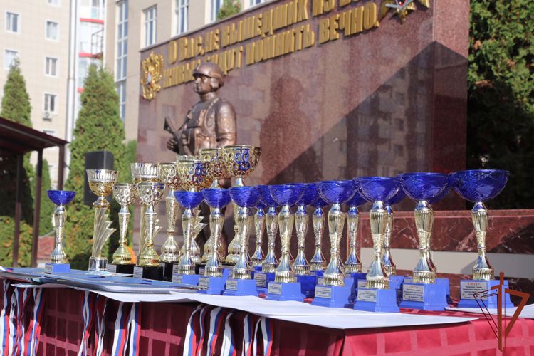 КОМАНДА ВЛАДИКАВКАЗСКОГО СОЕДИНЕНИЯ РОСГВАРДИИ ЗАНЯЛА ПЕРВОЕ МЕСТО НА ЧЕМПИОНАТЕ СЕВЕРО-КАВКАЗСКОГО ОКРУГА ПО ПЛАВАНИЮ