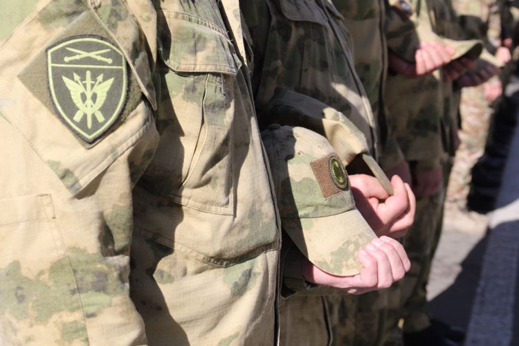 ВО ВЛАДИКАВКАЗЕ РОСГВАРДЕЙЦЫ ПОЧТИЛИ ПАМЯТЬ КОЛЛЕГ, ПОГИБШИХ ПРИ ВЫПОЛНЕНИИ СЛУЖЕБНОГО ДОЛГА