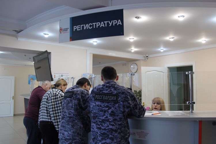 К ДОНОРСКОЙ АКЦИИ «ОТ СЕРДЦА К СЕРДЦУ» ПРИСОЕДИНИЛИСЬ РОСГВАРДЕЙЦЫ ИЗ ВЛАДИКАВКАЗА