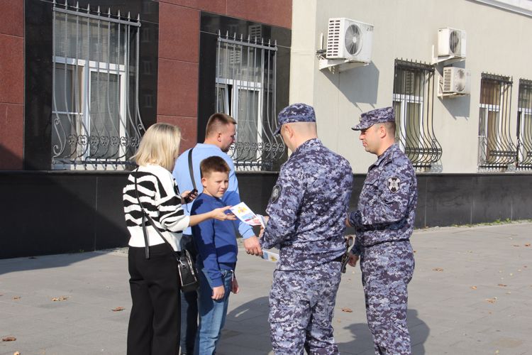 РОСГВАРДЕЙЦЫ СЕВЕРНОЙ ОСЕТИИ ПОДДЕРЖАЛИ ВСЕРОССИЙСКУЮ АКЦИЮ «ЕДИНСТВО В НАШИХ СЕРДЦАХ»