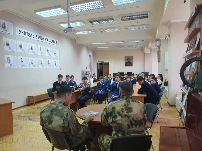 Тематический круглый стол под руководством росгвардейцев прошел во Владикавказе