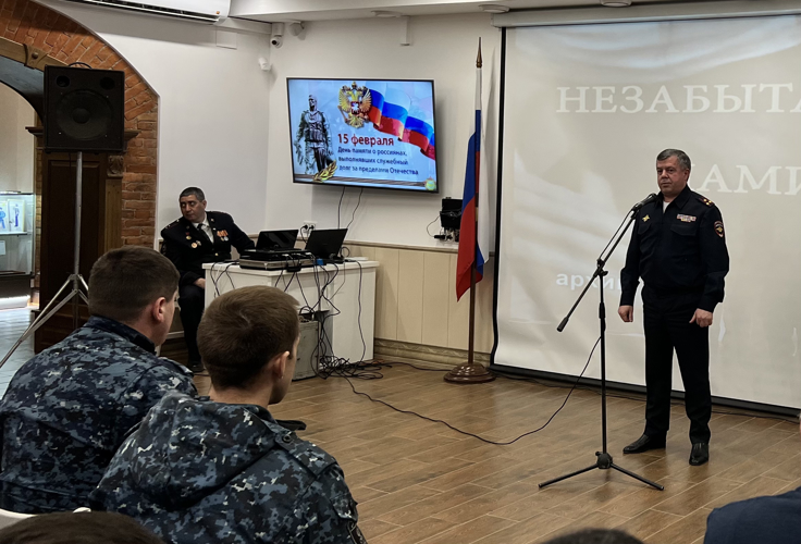 РОСГВАРДЕЙЦЫ СЕВЕРНОЙ ОСЕТИИ ПОЧТИЛИ ПАМЯТЬ ВОИНОВ-ИНТЕРНАЦИОНАЛИСТОВ