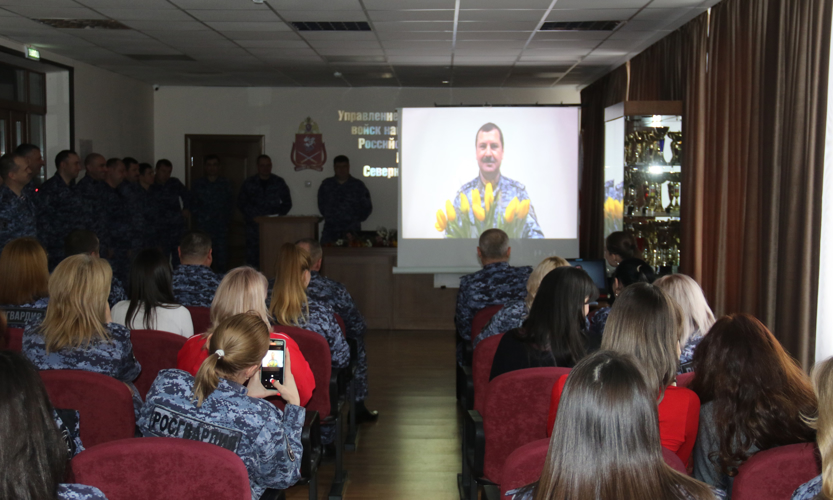 В УПРАВЛЕНИИ РОСГВАРДИИ ПО РЕСПУБЛИКЕ СЕВЕРНАЯ ОСЕТИЯ-АЛАНИЯ ПОЗДРАВИЛИ ЖЕНЩИН С НАСТУПАЮЩИМ 8 МАРТА