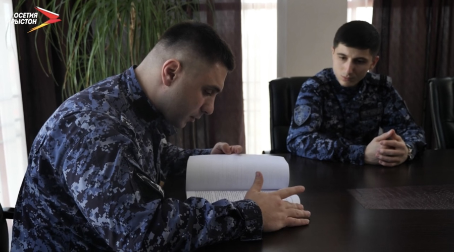 РОСГВАРДЕЙЦЫ СЕВЕРНОЙ ОСЕТИИ ПРОДОЛЖАЮТ УЧАСТИЕ В СПЕЦПРОЕКТЕ РЕГИОНАЛЬНОГО ТЕЛЕВИДЕНИЯ