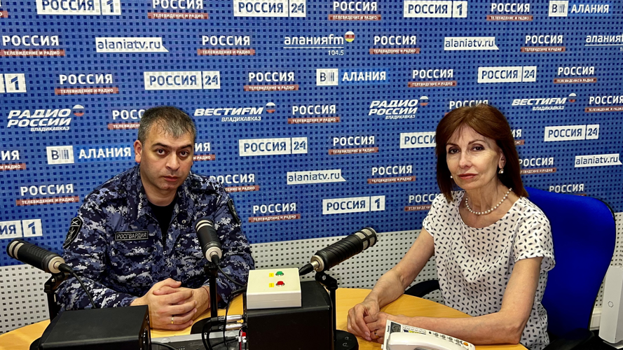 РАДИОСЛУШАТЕЛЯМ СЕВЕРНОЙ ОСЕТИИ РАССКАЗАЛИ О РАБОТЕ ПРЕСС-СЛУЖБЫ РОСГВАРДИИ