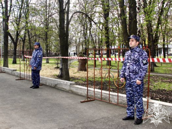 РОСГВАРДЕЙЦЫ ОБЕСПЕЧИЛИ ПРАВОПОРЯДОК В МЕЖДУНАРОДНЫЙ ДЕНЬ ЗАЩИТЫ ДЕТЕЙ ВО ВЛАДИКАВКАЗЕ