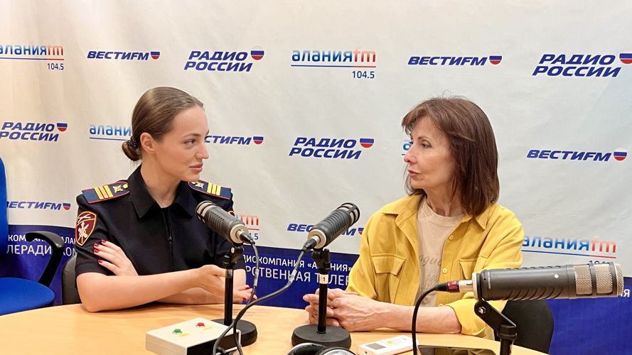 «В ЭФИРЕ РОСГВАРДИЯ»: РАДИОСЛУШАТЕЛЯМ СЕВЕРНОЙ ОСЕТИИ РАССКАЗАЛИ О ПОРЯДКЕ ПОСТУПЛЕНИЯ НА СЛУЖБУ
