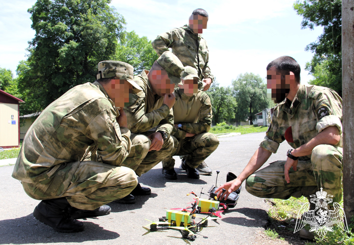 СПЕЦИАЛИСТЫ ПО БПЛА И FPV-ДРОНАМ ОБЪЕДИНЕННОЙ ГРУППИРОВКИ ВОЙСК (СИЛ) ЗАВЕРШИЛИ УЧЕБНО-МЕТОДИЧЕСКИЕ СБОРЫ НА БАЗЕ ВЛАДИКАВКАЗСКОГО СОЕДИНЕНИЯ РОСГВАРДИИ