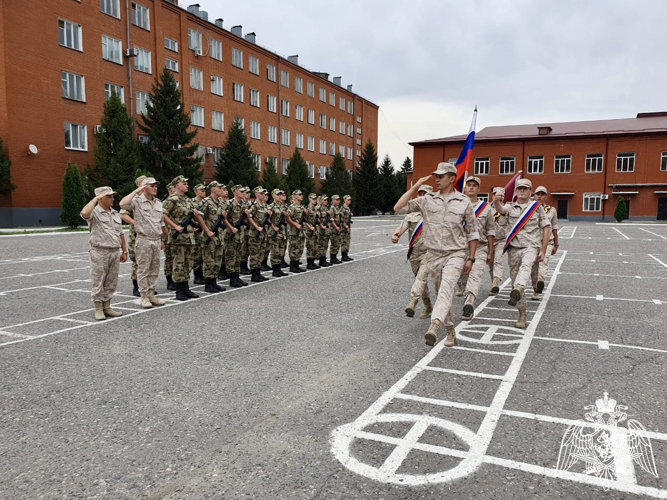 НОВОБРАНЦЫ ВЛАДИКАВКАЗСКОГО СОЕДИНЕНИЯ РОСГВАРДИИ ПРИНЯЛИ ПРИСЯГУ
