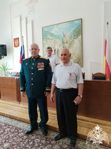 ВО ВЛАДИКАВКАЗЕ ВЕТЕРАН ВОЙСК ПРАВОПОРЯДКА НАГРАЖДЕН ВЕДОМСТЕННОЙ МЕДАЛЬЮ «ЗА СОДЕЙСТВИЕ»