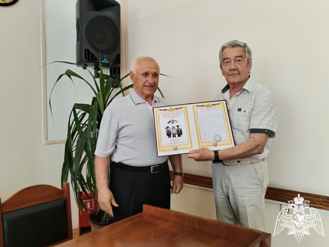 ВО ВЛАДИКАВКАЗЕ ВЕТЕРАН ВОЙСК ПРАВОПОРЯДКА НАГРАЖДЕН ВЕДОМСТЕННОЙ МЕДАЛЬЮ «ЗА СОДЕЙСТВИЕ»