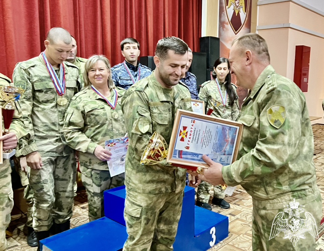 ВОЕННОСЛУЖАЩИЕ ВЛАДИКАВКАЗСКОГО СОЕДИНЕНИЯ РОСГВАРДИИ СТАЛИ ПОБЕДИТЕЛЯМИ ЧЕМПИОНАТА ПО ПЛАВАНИЮ