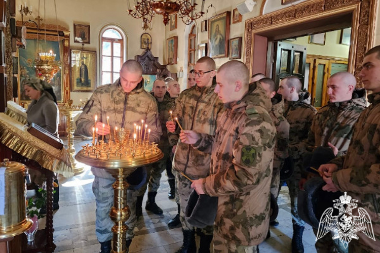 РОСГВАРДЕЙЦЫ ПРИНЯЛИ УЧАСТИЕ В БОГОСЛУЖЕНИЯХ КО ДНЮ КАЗАНСКОЙ ИКОНЫ БОЖЬЕЙ МАТЕРИ В СЕВЕРНОЙ ОСЕТИИ