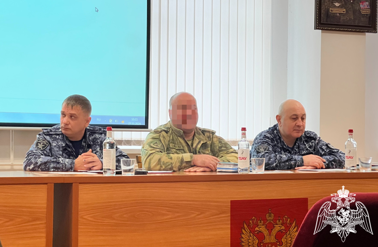 КРУГЛЫЙ СТОЛ С УЧАСТИЕМ РОСГВАРДЕЙЦЕВ ПРОШЕЛ В СЕВЕРНОЙ ОСЕТИИ