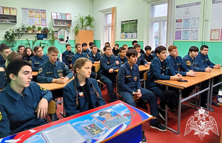 ВОЕННОСЛУЖАЩИЕ МОЗДОКСКОГО АВИАЦИОННОГО ПОЛКА РОСГВАРДИИ ПРОВЕЛИ МЕРОПРИЯТИЯ, ПОСВЯЩЕННЫЕ ДНЮ НЕИЗВЕСТНОГО СОЛДАТА