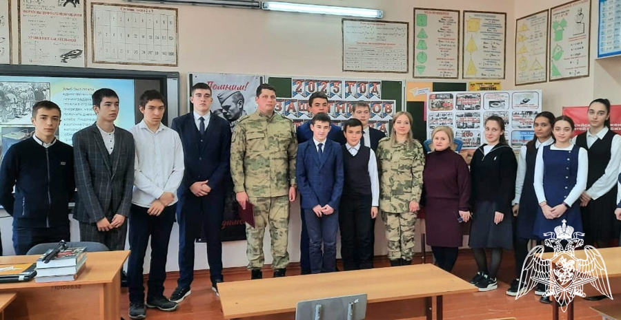 В СЕВЕРНОЙ ОСЕТИИ РОСГВАРДЕЙЦЫ  ПОЧТИЛИ ПАМЯТЬ ЗАЩИТНИКОВ ЛЕНИНГРАДА