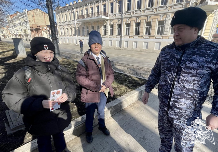 В СЕВЕРНОЙ ОСЕТИИ РОСГВАРДЕЙЦЫ  ПОЧТИЛИ ПАМЯТЬ ЗАЩИТНИКОВ ЛЕНИНГРАДА