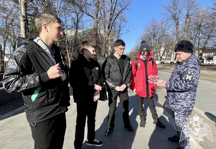 В СЕВЕРНОЙ ОСЕТИИ РОСГВАРДЕЙЦЫ  ПОЧТИЛИ ПАМЯТЬ ЗАЩИТНИКОВ ЛЕНИНГРАДА