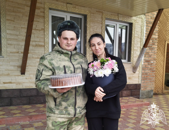 ВЛАДИКАВКАЗСКОЕ СОЕДИНЕНИЕ РОСГВАРДИИ ПРИСОЕДИНИЛОСЬ К АКЦИИ «ВАМ, ЛЮБИМЫЕ!»
