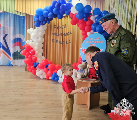 РОСГВАРДЕЙЦЫ ПРИНЯЛИ УЧАСТИЕ В ПАТРИОТИЧЕСКИХ МЕРОПРИЯТИЯХ С МОЛОДЕЖЬЮ СЕВЕРНОЙ ОСЕТИИ