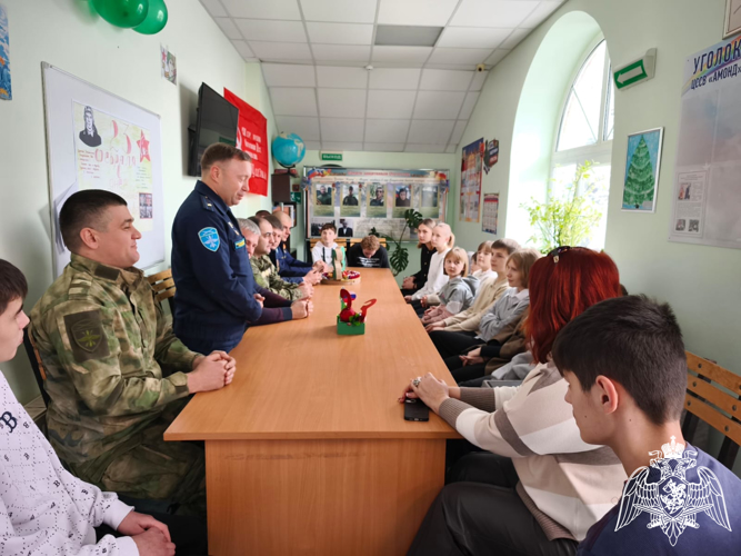 РОСГВАРДЕЙЦЫ ПРИНЯЛИ УЧАСТИЕ В ПАТРИОТИЧЕСКИХ МЕРОПРИЯТИЯХ С МОЛОДЕЖЬЮ СЕВЕРНОЙ ОСЕТИИ