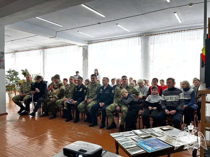 РОСГВАРДЕЙЦЫ ПРИНЯЛИ УЧАСТИЕ В ПАТРИОТИЧЕСКИХ МЕРОПРИЯТИЯХ С МОЛОДЕЖЬЮ СЕВЕРНОЙ ОСЕТИИ