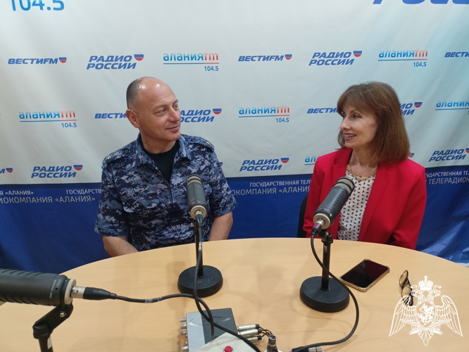 «В ЭФИРЕ РОСГВАРДИЯ»: РАДИОСЛУШАТЕЛЯМ СЕВЕРНОЙ ОСЕТИИ РАССКАЗАЛИ О ПОРЯДКЕ ПОСТУПЛЕНИЯ НА СЛУЖБУ