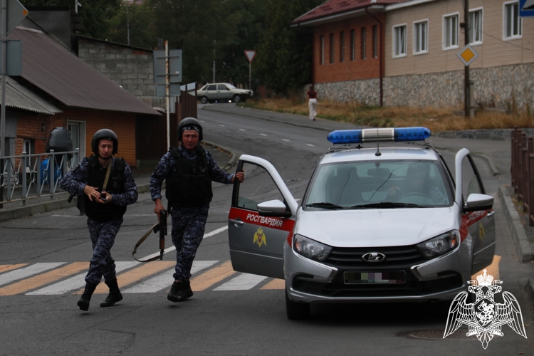 ВО ВЛАДИКАВКАЗЕ РОСГВАРДЕЙЦЫ ПРИНЯЛИ УЧАСТИЕ ВО ВСЕРОССИЙСКИХ АНТИТЕРРОСТИЧЕСКИХ УЧЕНИЯХ
