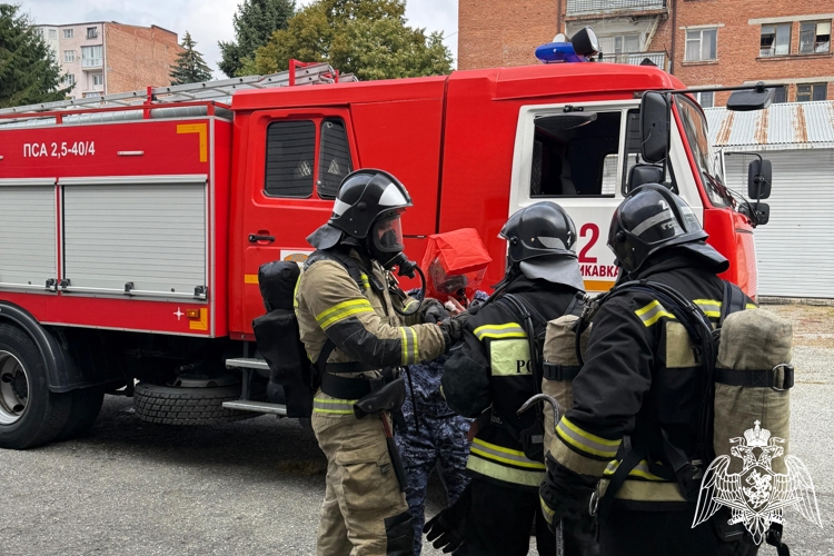 МЕЖВЕДОМСТВЕННОЕ ПОЖАРНО-ТАКТИЧЕСКОЕ УЧЕНИЕ РОСГВАРДИИ И МЧС ПРОШЛО ВО ВЛАДИКАВКАЗЕ