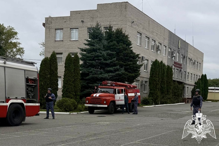 Пожарно-тактическое занятие Росгвардии и МЧС прошло во Владикавказе