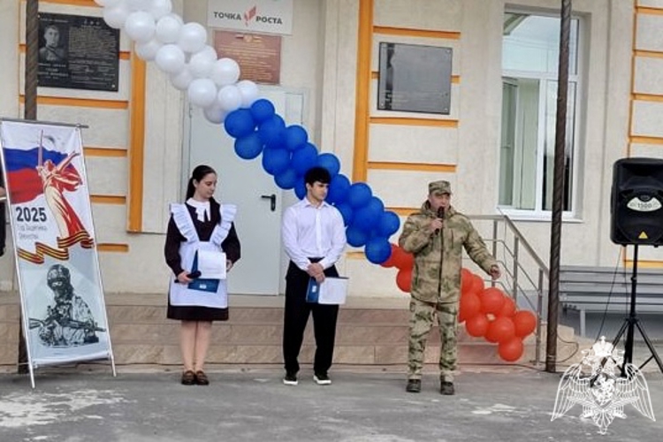 Военнослужащие моздокского авиационного полка Росгвардии поддержали патриотическое мероприятие в Северной Осетии