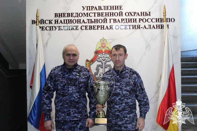 В УПРАВЛЕНИИ ВНЕВЕДОМСТВЕННОЙ ОХРАНЫ РОСГВАРДИИ ПО РЕСПУБЛИКЕ СЕВЕРНАЯ ОСЕТИЯ - АЛАНИЯ ПОДВЕДЕНЫ ИТОГИ СЛУЖЕБНОЙ ДЕЯТЕЛЬНОСТИ ЗА 2025 ГОД