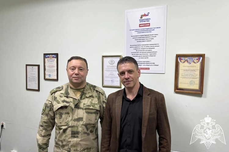 В МОЗДОКЕ СОСТОЯЛАСЬ РАБОЧАЯ ВСТРЕЧА ОФИЦЕРА РОСГВАРДИИ И ПРЕДСТАВИТЕЛЯ  ФОНДА «ЗАЩИТНИКИ ОТЕЧЕСТВА»