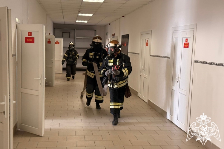 Межведомственное пожарно-тактическое занятие Росгвардии и МЧС прошло во Владикавказе