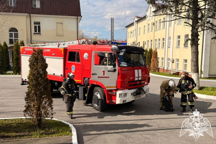 Межведомственное пожарно-тактическое занятие Росгвардии и МЧС прошло во Владикавказе