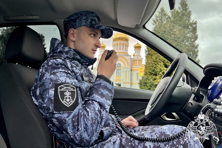 РОСГВАРДЕЙЦЫ ОБЕСПЕЧИЛИ ПРАВОПОРЯДОК В ПЕРИОД ПРАЗДНОВАНИЯ ПАСХИ В СЕВЕРНОЙ ОСЕТИИ